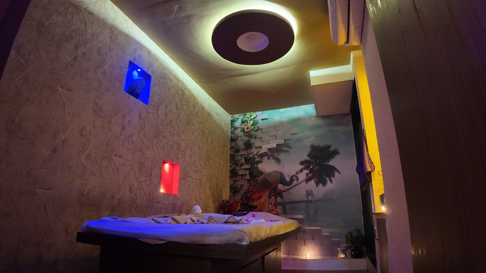 Calm massage ambience at Blue Lotus Spa Malad