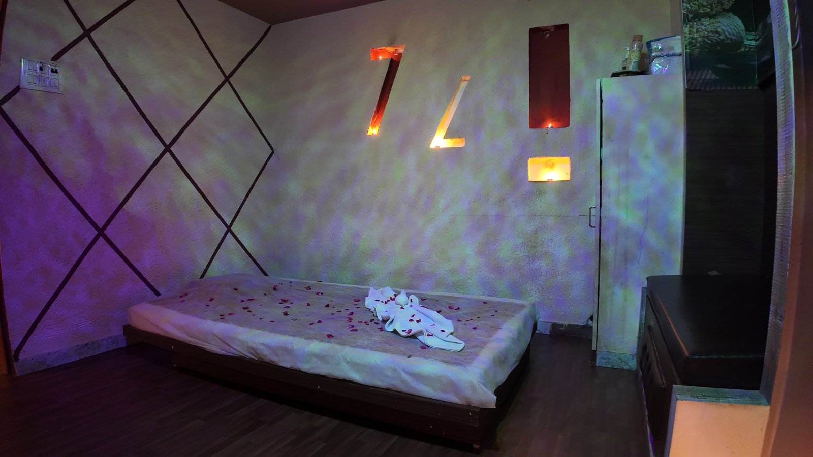 Calm spa interior in Malad West Mumbai